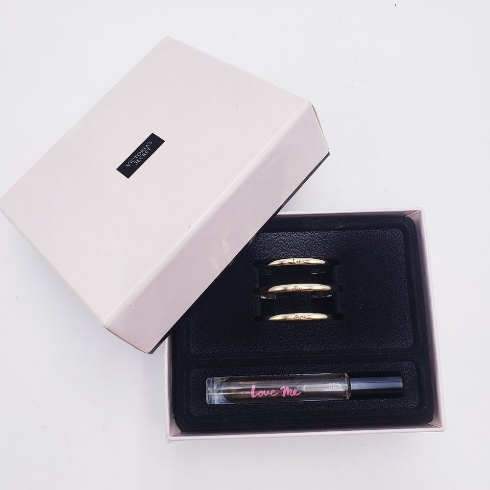 Victoria's Secret Love Me Gift Set Bracelets and Perfume‎